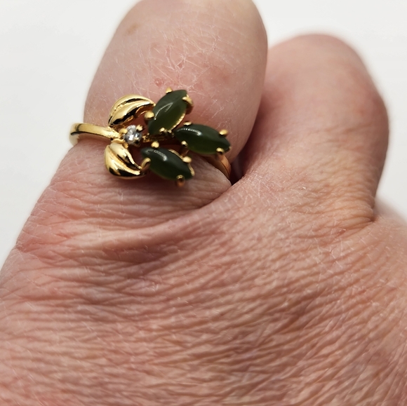 22k gold, diamond and jade ring - Picture 4 of 6